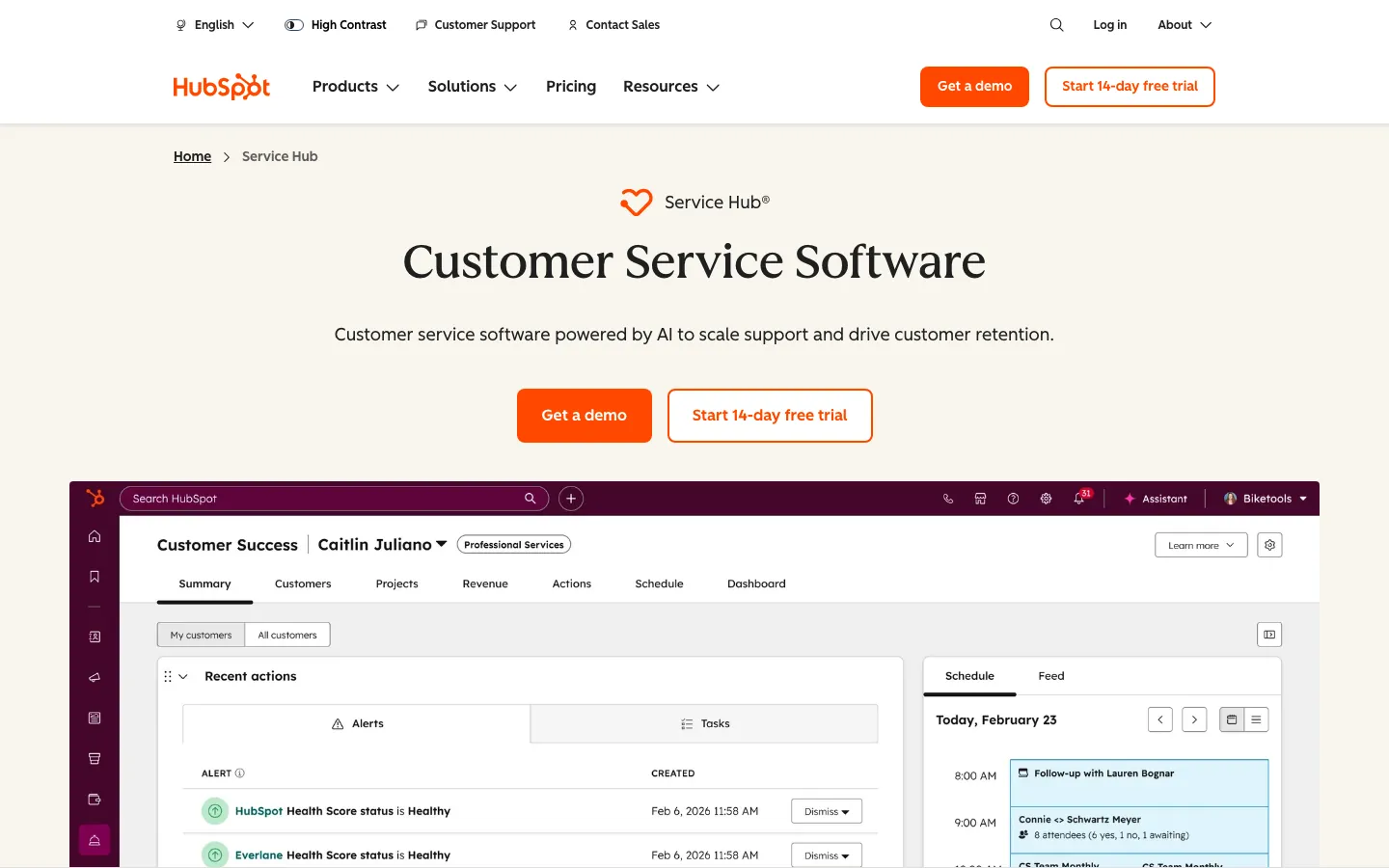 HubSpot Service Hub homepage showing AI-powered customer service and CS workspace features