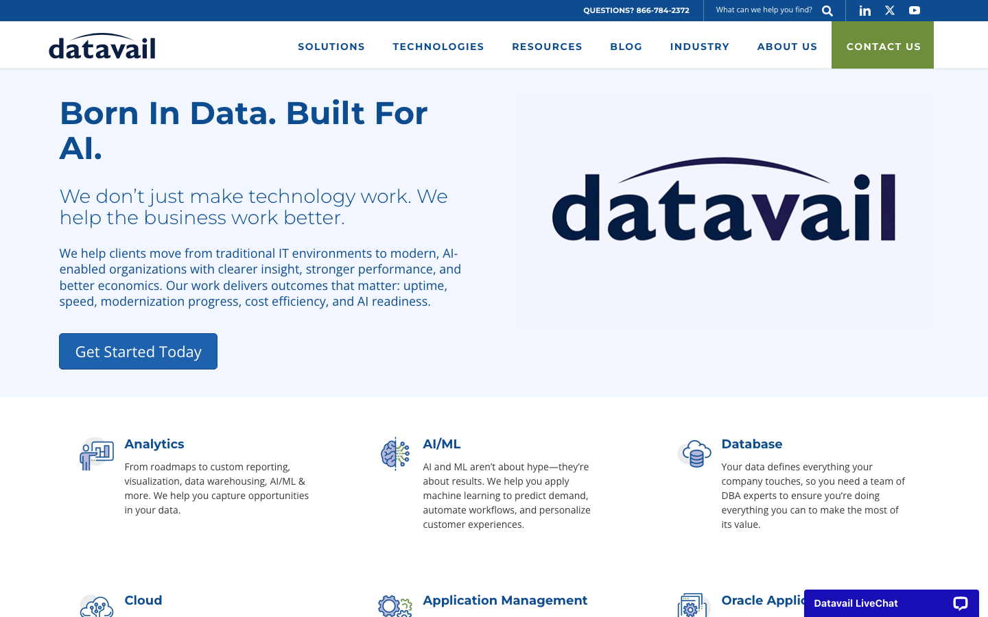 Datavail homepage showing database administration and database migration services positioning