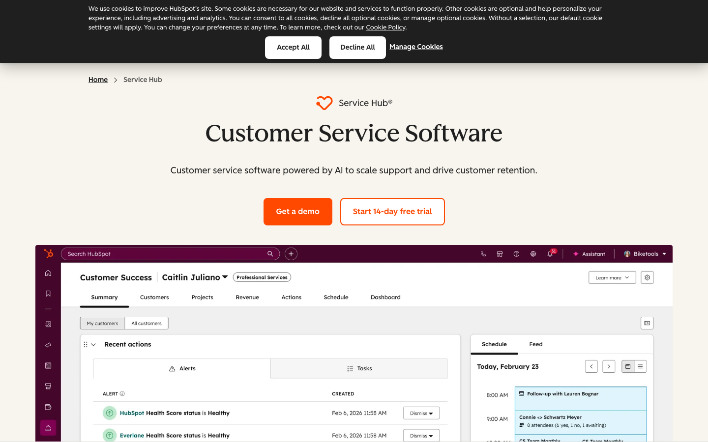 HubSpot Service Hub showing Customer Success workspace with health scores, tasks, and ticket management